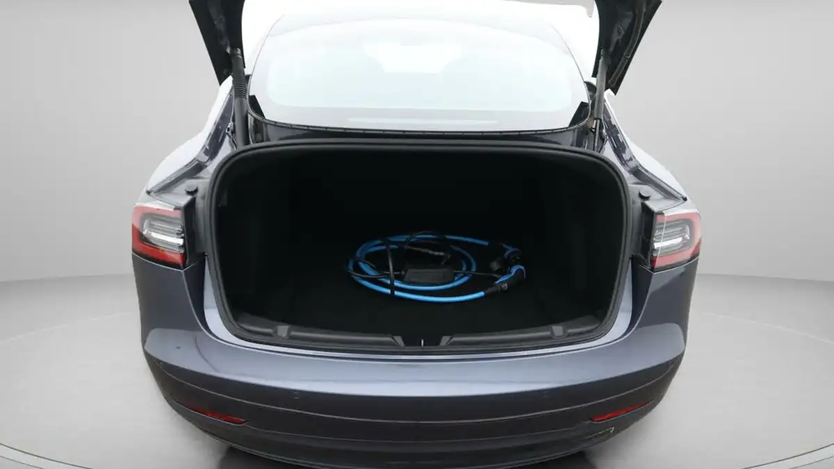 2021-tesla-model-3-e-long-range-4x4-big-17