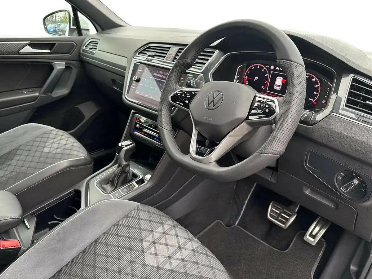 2021-volkswagen-tiguan-big-9