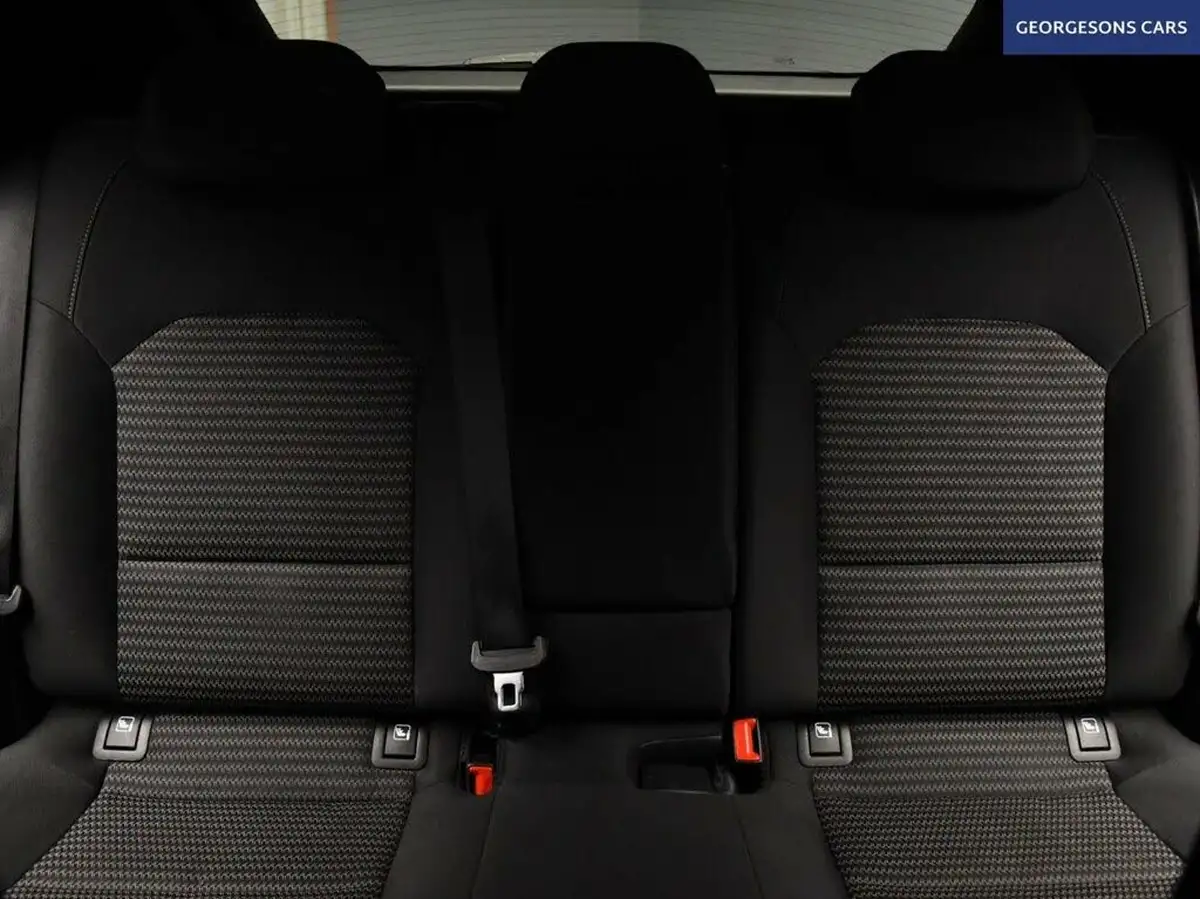 2022-kia-xceed-10-t-gdi-2-big-16