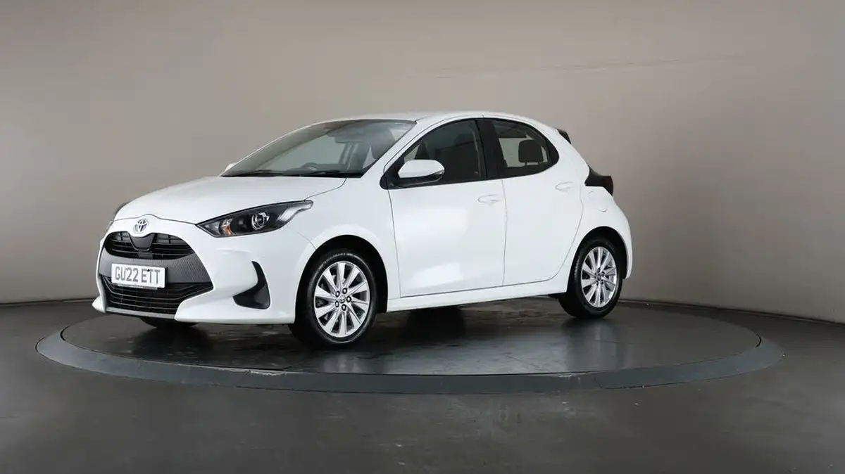 2022-toyota-yaris-15-vvt-i-icon-big-33