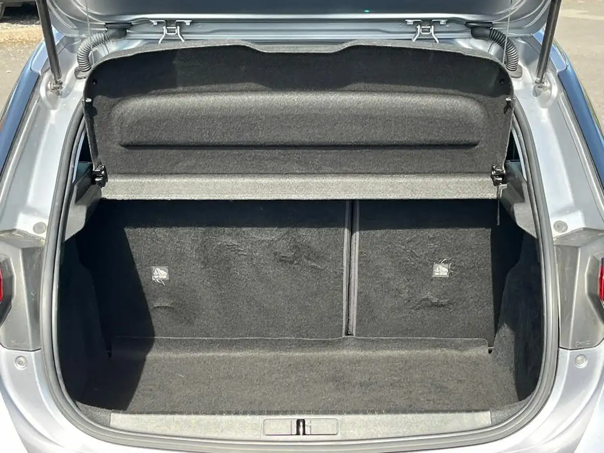 2021-vauxhall-corsa-12i-se-premium-big-10