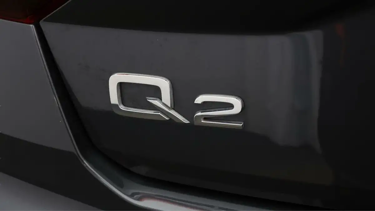 2023-audi-q2-10-30-tfsi-sport-big-19