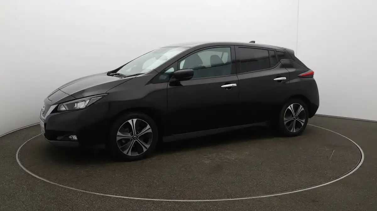 2021-nissan-leaf-e-tekna-big-60