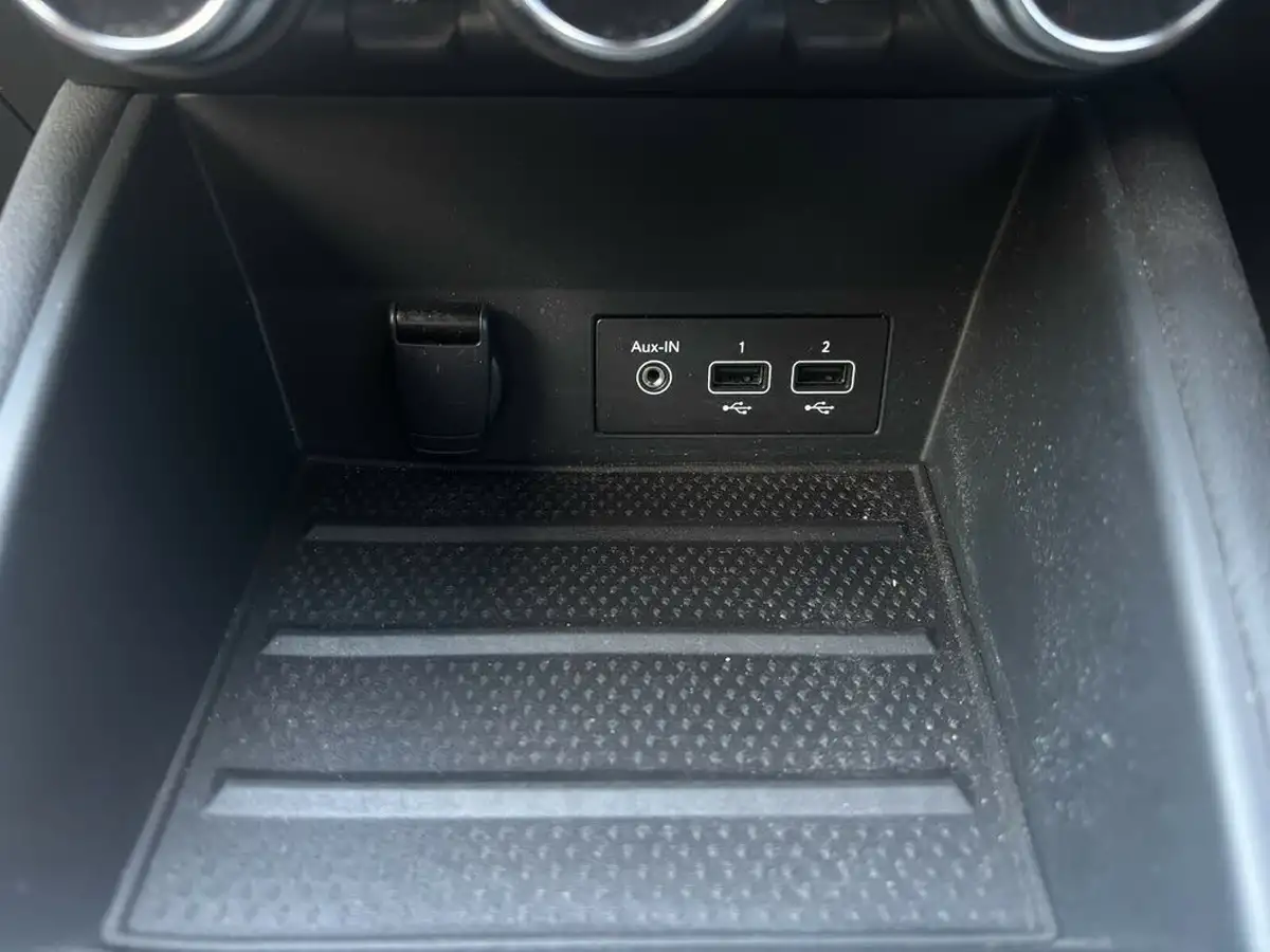 2022-renault-captur-16-rs-line-145ps-rs-line-e-tech-hybrid-big-29