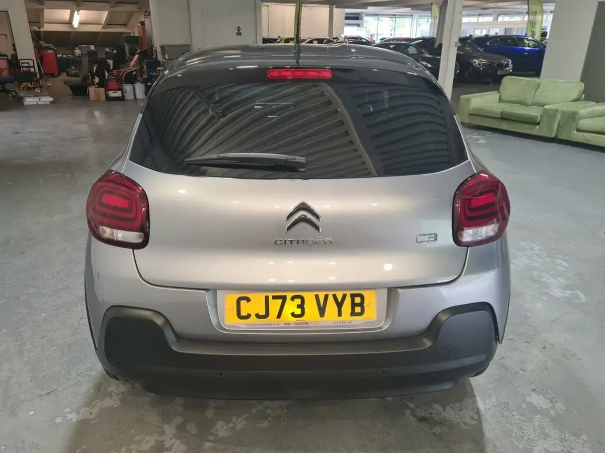 2023-citroen-c3-12-puretech-plus-110ps-eat6-big-15