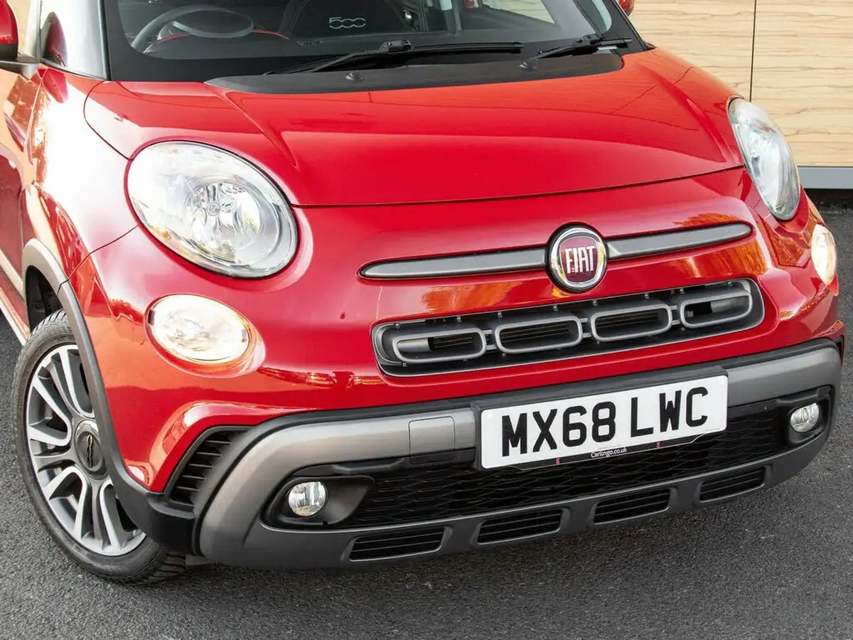 2018-fiat-500l-14-cross-big-9