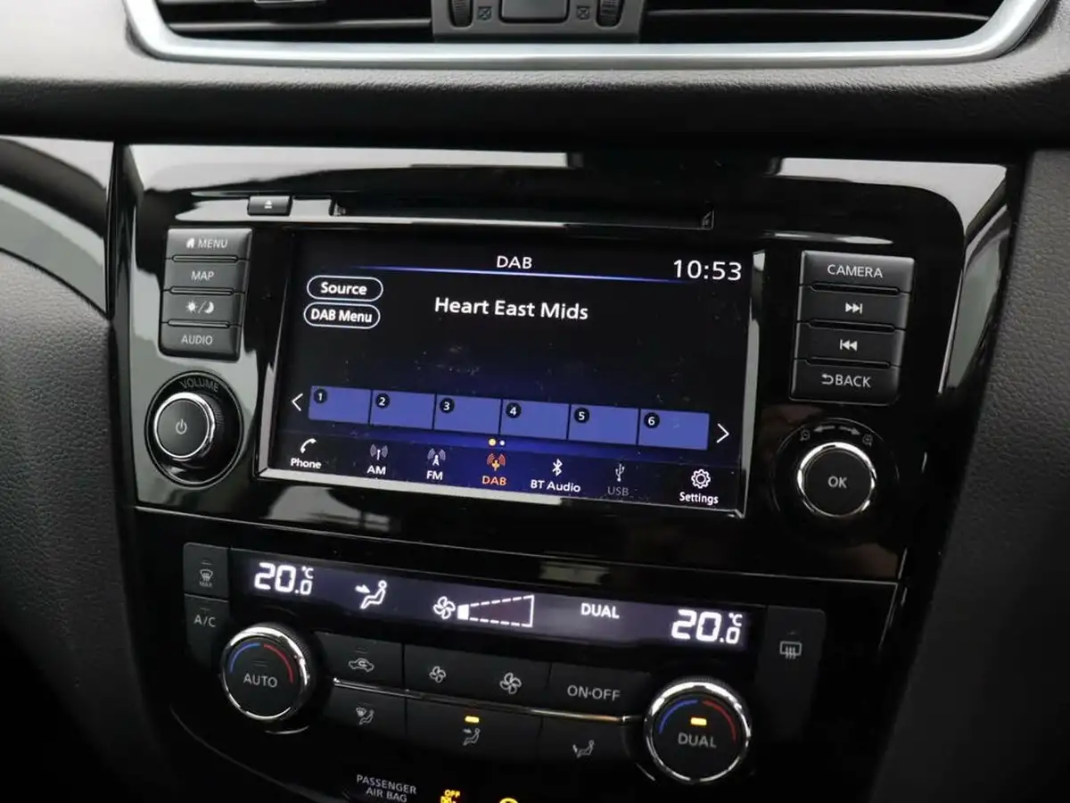 2021-nissan-qashqai-13-dig-t-acenta-premium-140ps-big-19