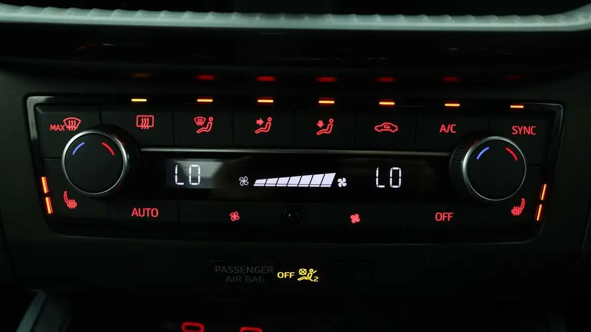 2022-seat-arona-10-tsi-xperience-lux-big-11