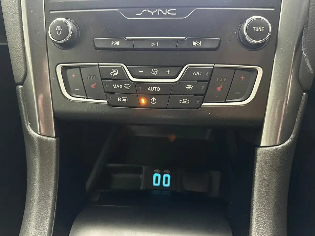 2022-ford-mondeo-20-tivct-titanium-edition-estate-5d-big-23