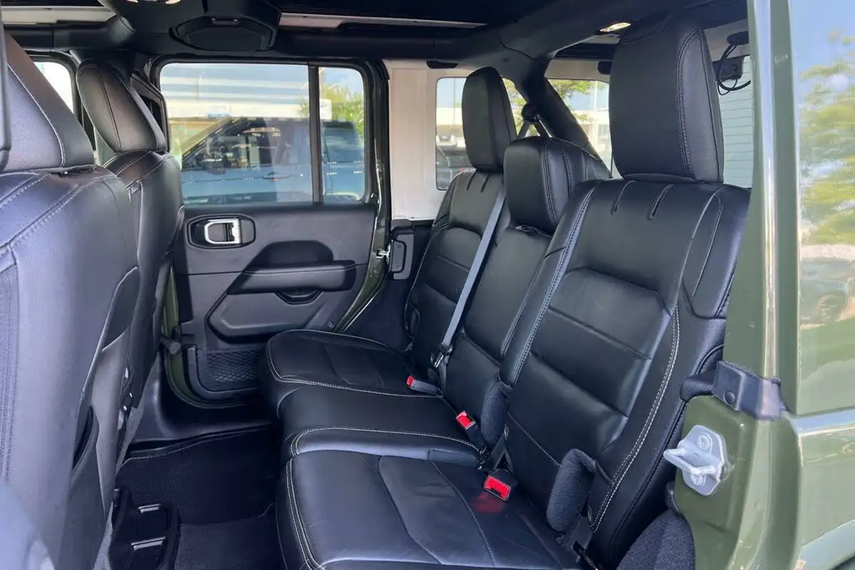 2021-jeep-wrangler-20-gme-80th-anniversary-5d-big-50