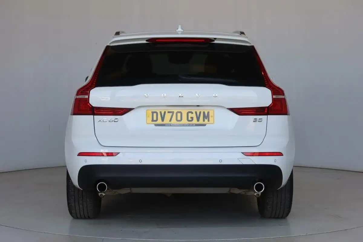 2020-volvo-xc60-20-b5-momentum-big-5