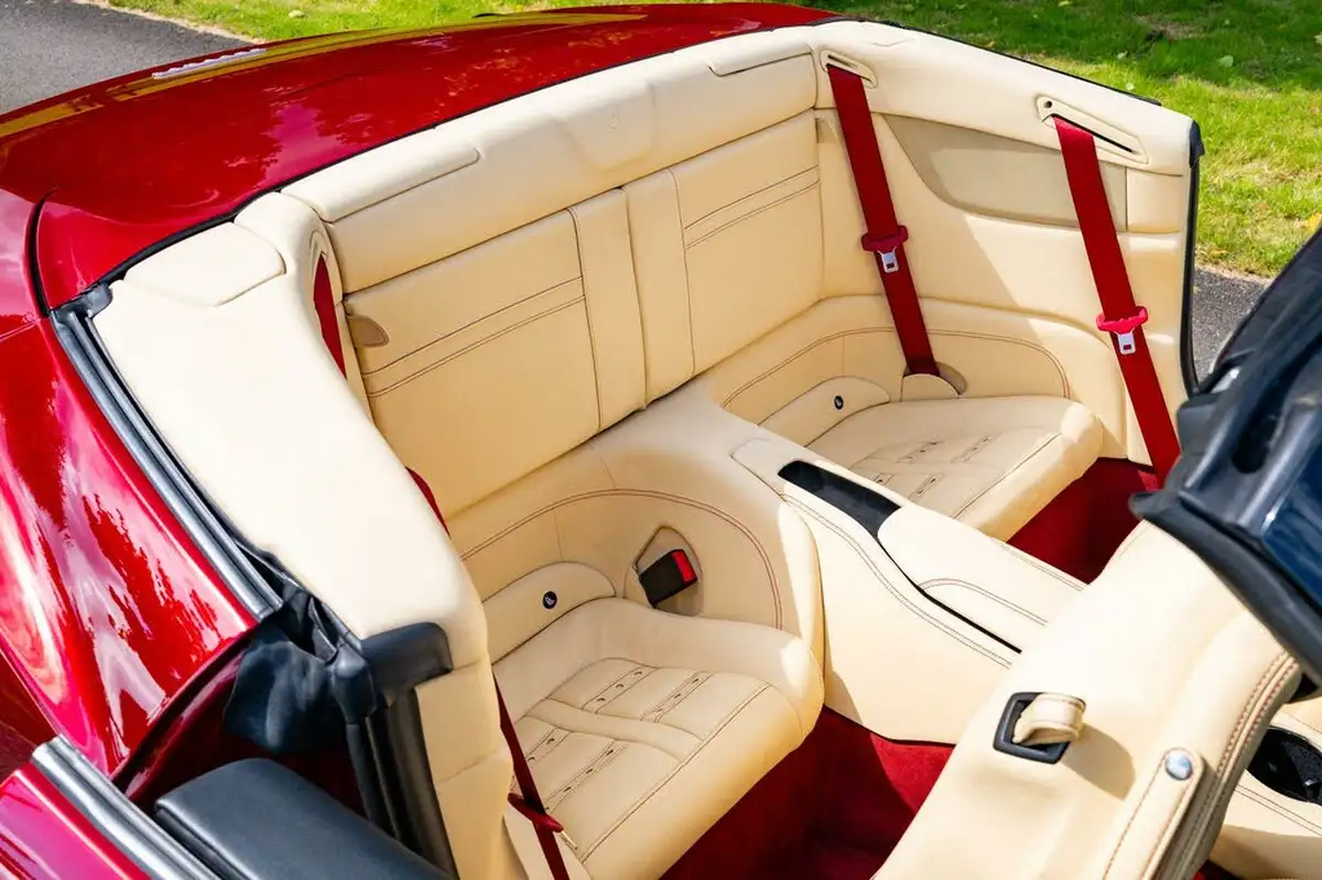 2015-ferrari-california-39-t-big-76