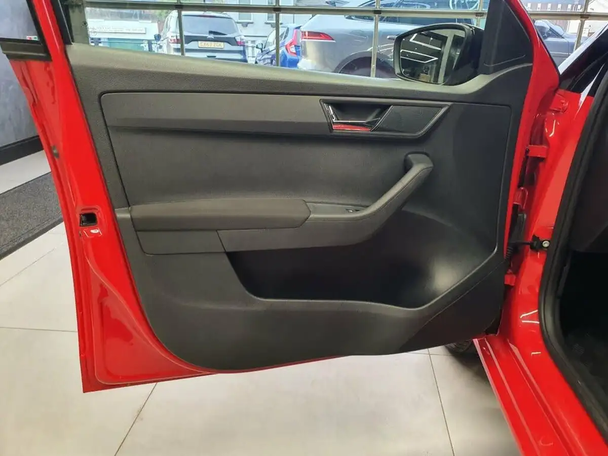 2019-skoda-fabia-10-tsi-colour-edition-big-31