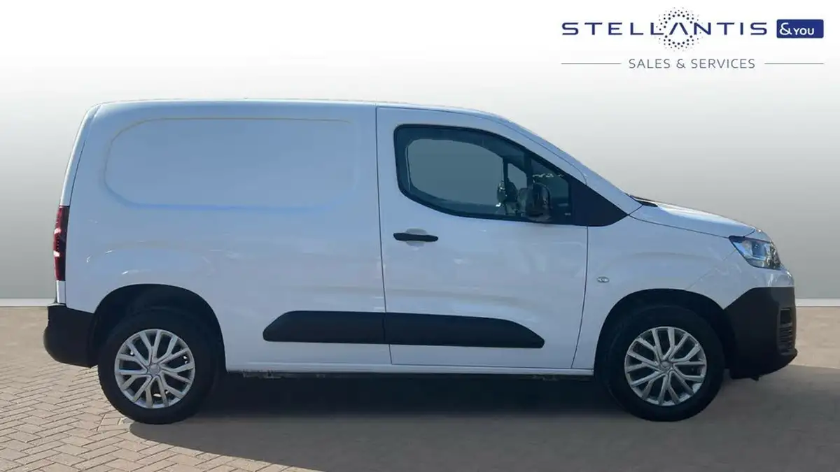 2022-citroen-berlingo-15bluehdi-1000-enterprise-pro-100pseu6d-big-1