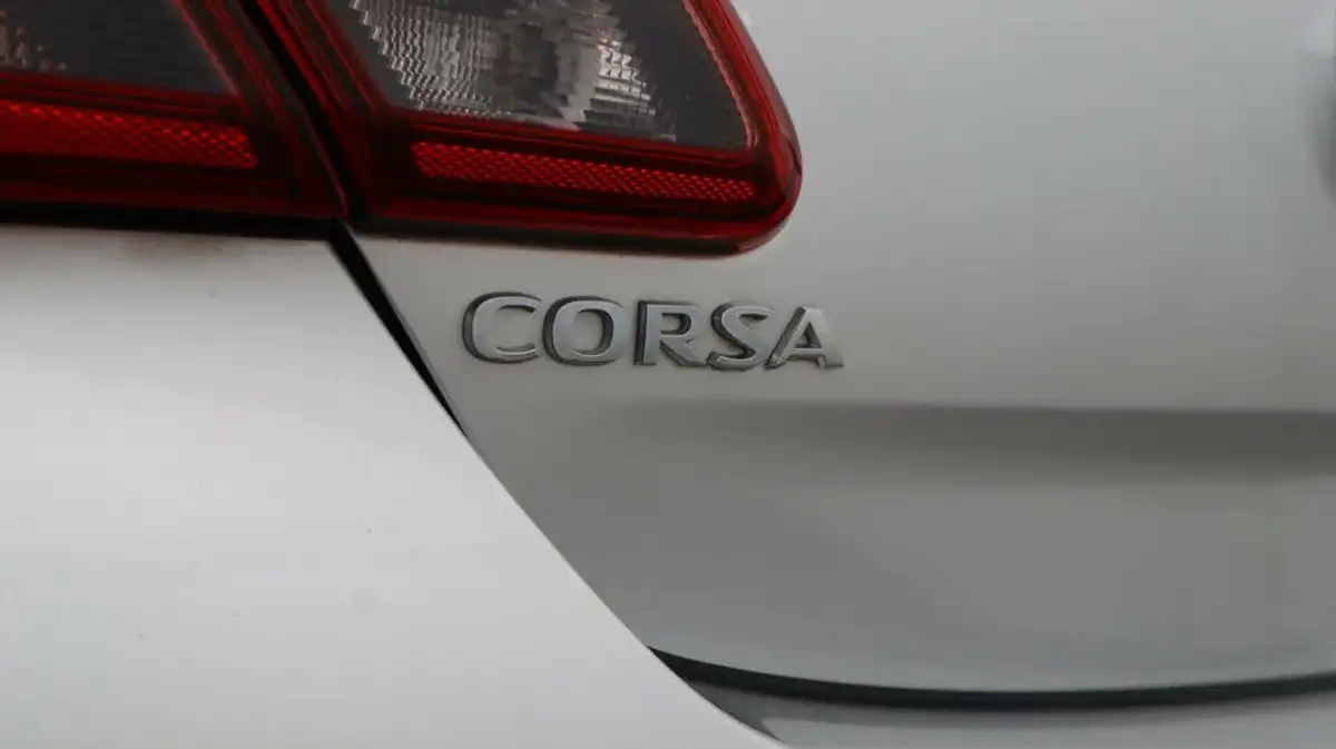 2019-vauxhall-corsa-14i-design-75ps-ecotec-3d-big-21