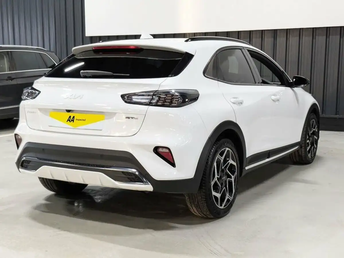 2023-kia-xceed-15-t-gdi-gt-line-158bhp-big-8