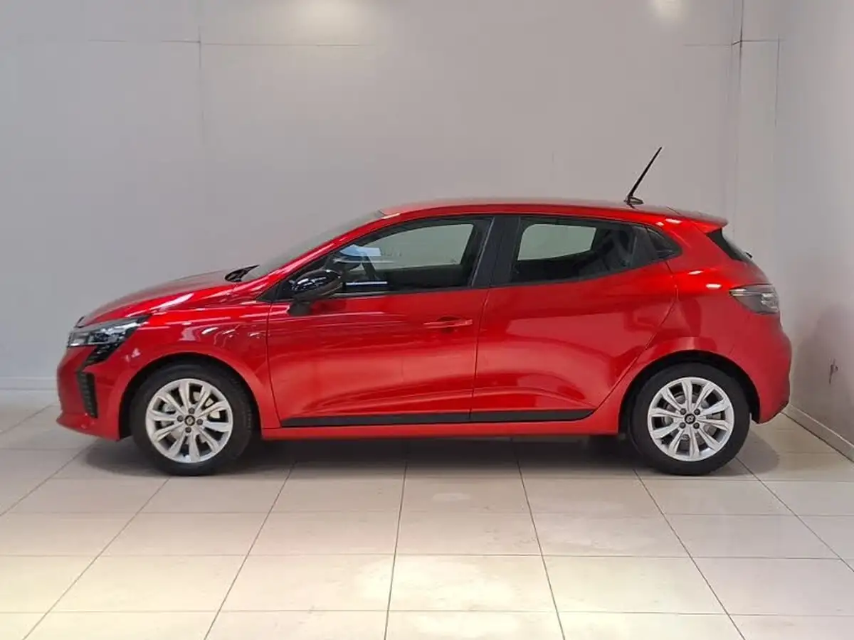 2024-renault-clio-16-evolution-big-3