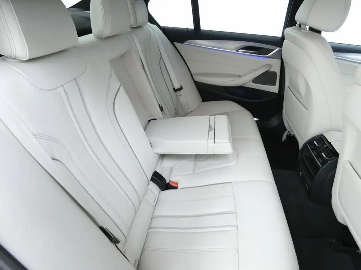 2020-bmw-5-series-20td-520d-se-190ps-saloon-4d-big-15