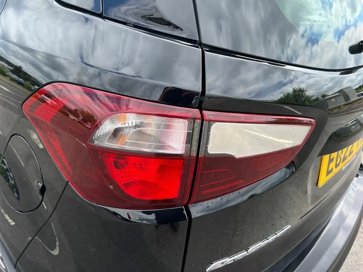 2022-ford-ecosport-10t-st-line-125ps-big-32