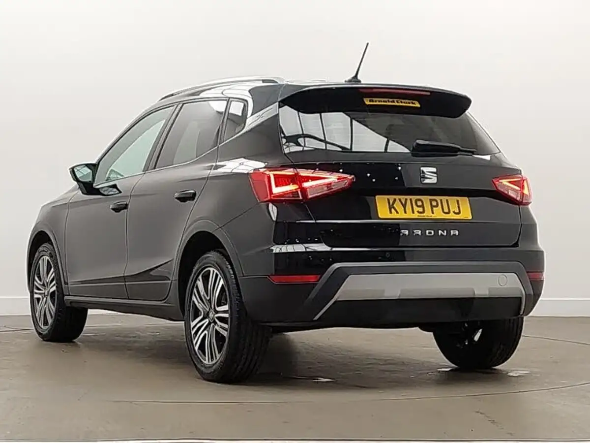 2019-seat-arona-10-tsi-xcellence-ss-big-1