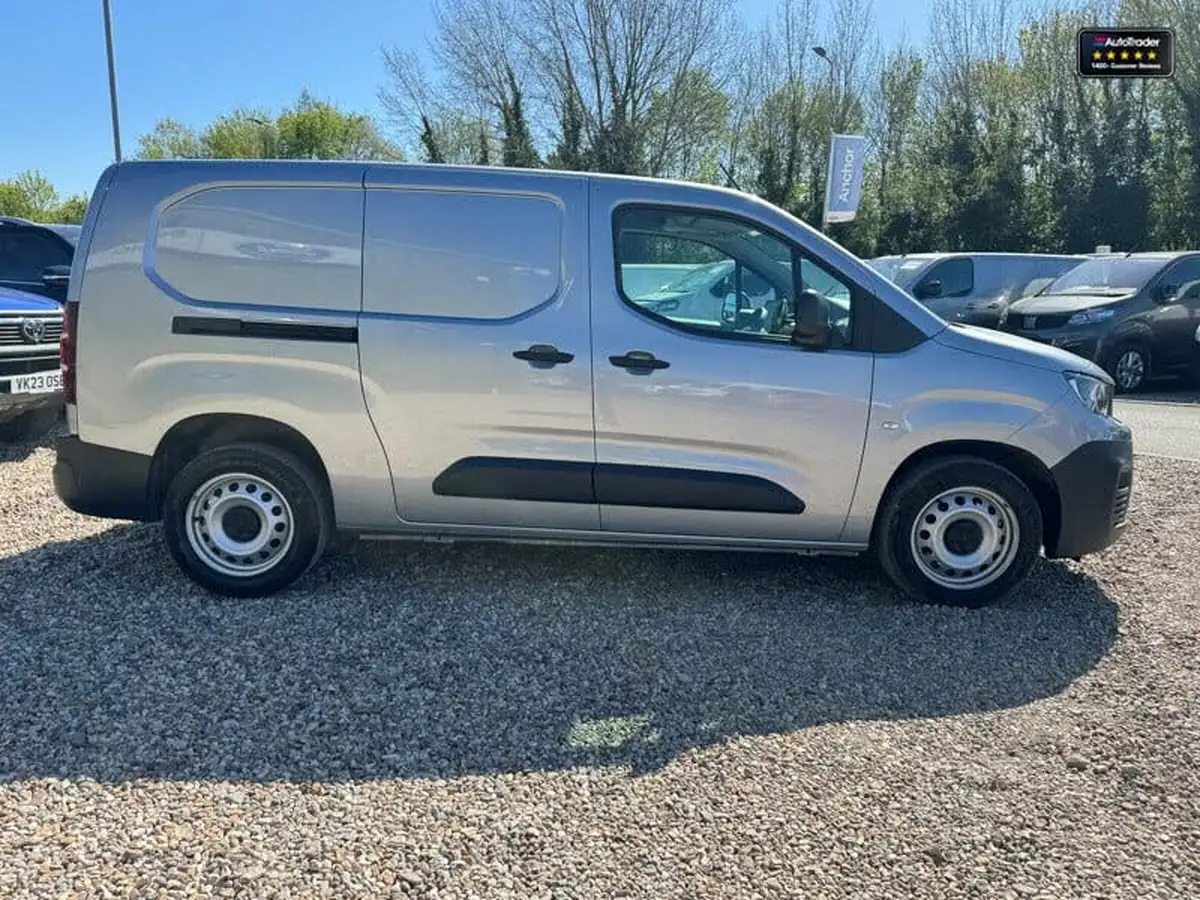 2024-peugeot-partner-15-bluehdi-950-professional-premium-100pseu6d-big-4