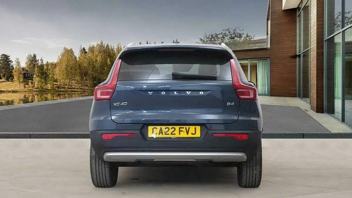2022-volvo-xc40-20-b4-inscription-awd-big-3