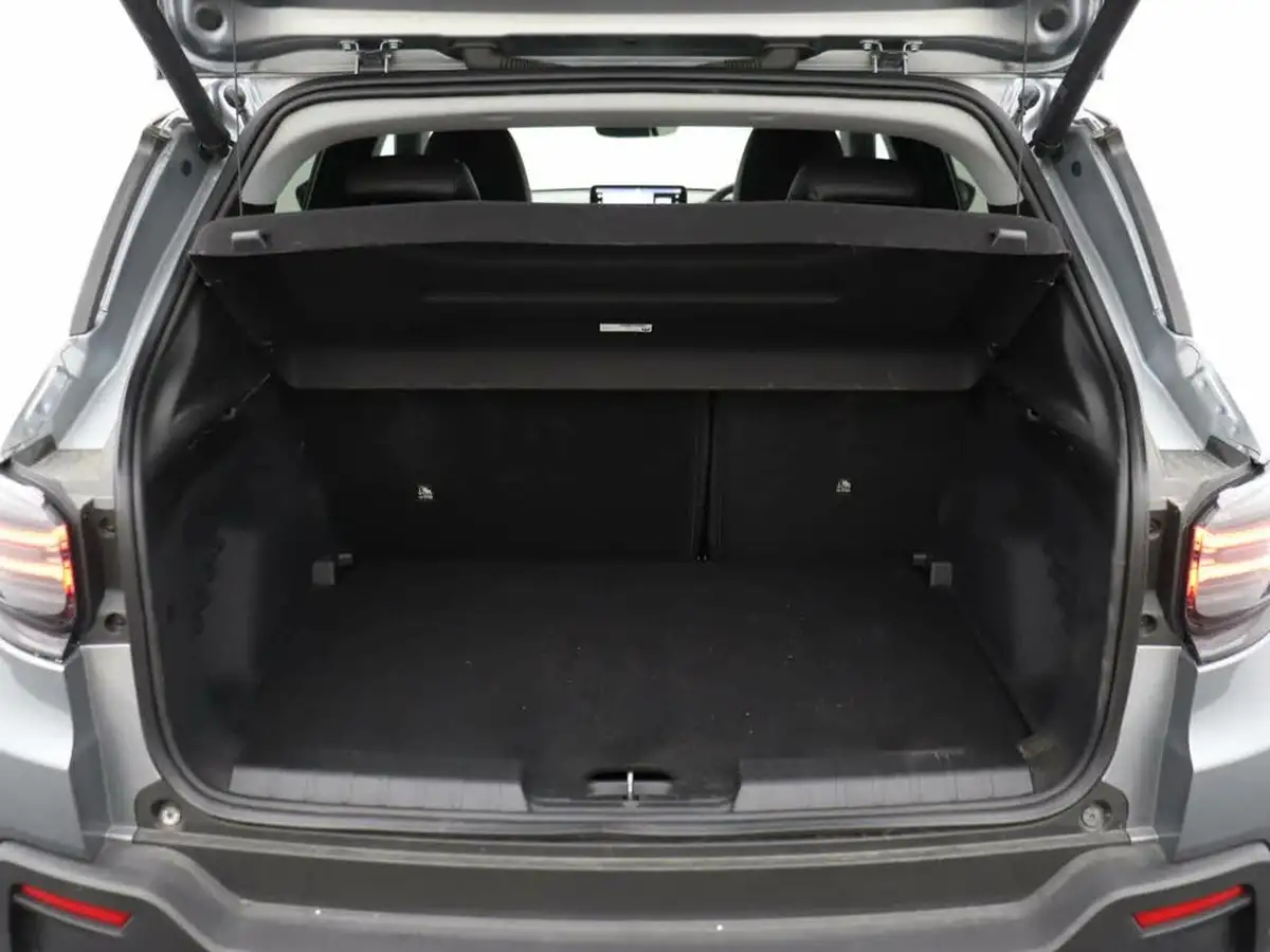 2024-jeep-avenger-12-gse-summit-e-hybrid-48v-auto-big-16