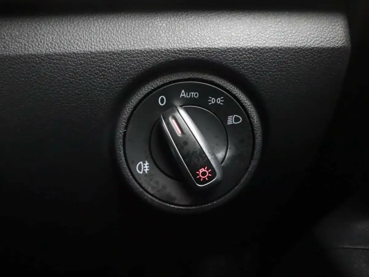 2022-volkswagen-up-e-e-up-big-33