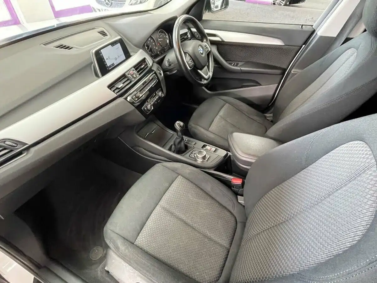 2019-bmw-x1-15-sdrive18i-se-big-30