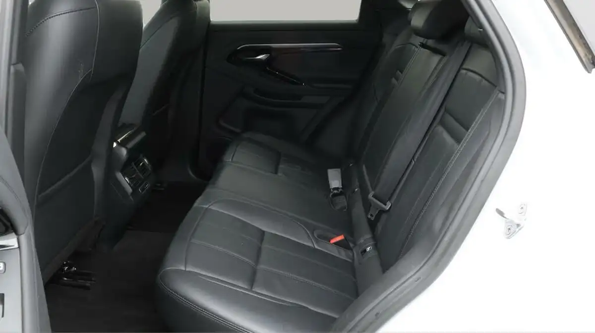 2021-land-rover-range-rover-evoque-15-p300e-r-dynamic-se-big-16