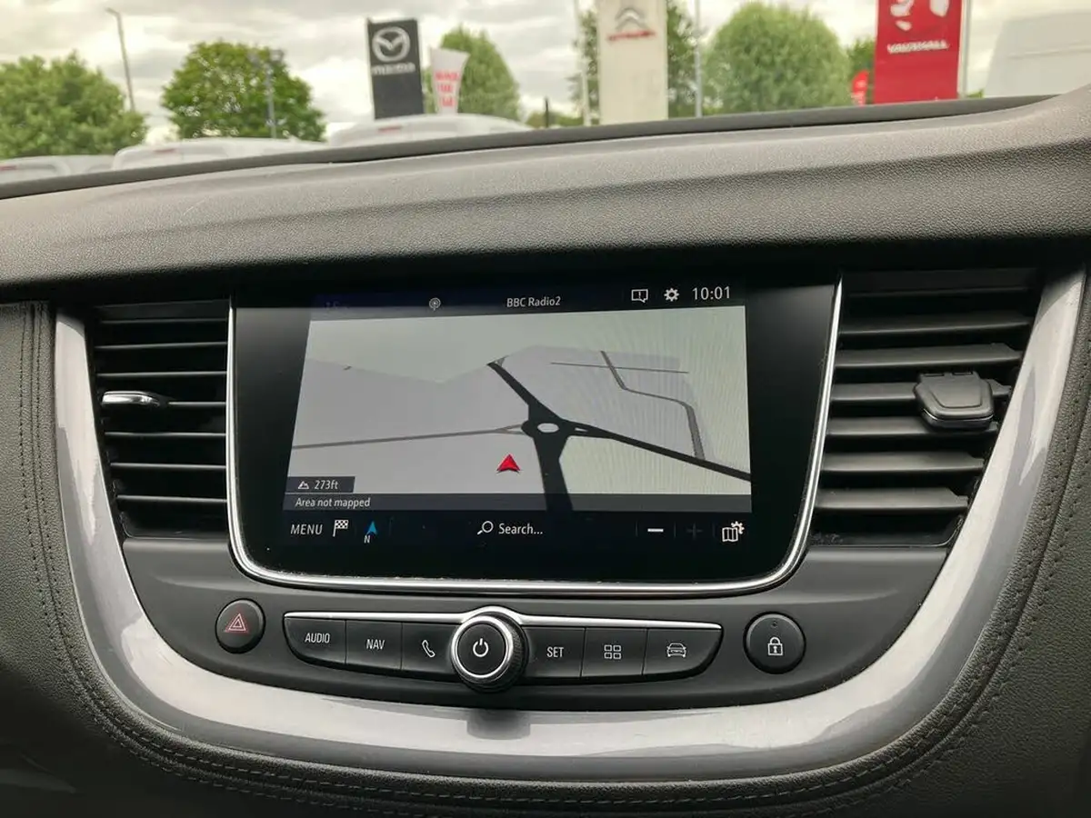 2018-vauxhall-grandland-x-15td-sport-nav-big-12