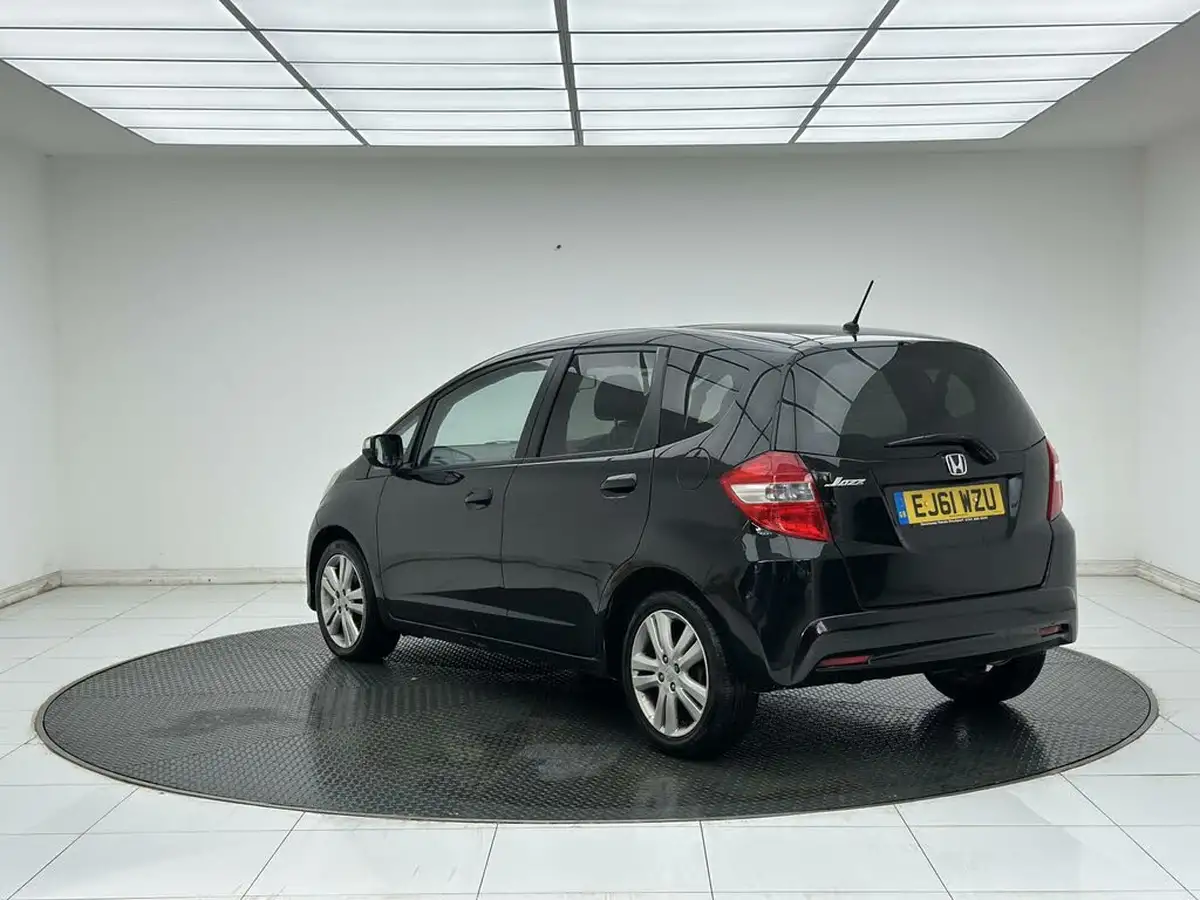 2012-honda-jazz-14-ex-cvt-big-3