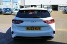 2022-kia-ceed-15-t-gdi-3-hatchback-small-6