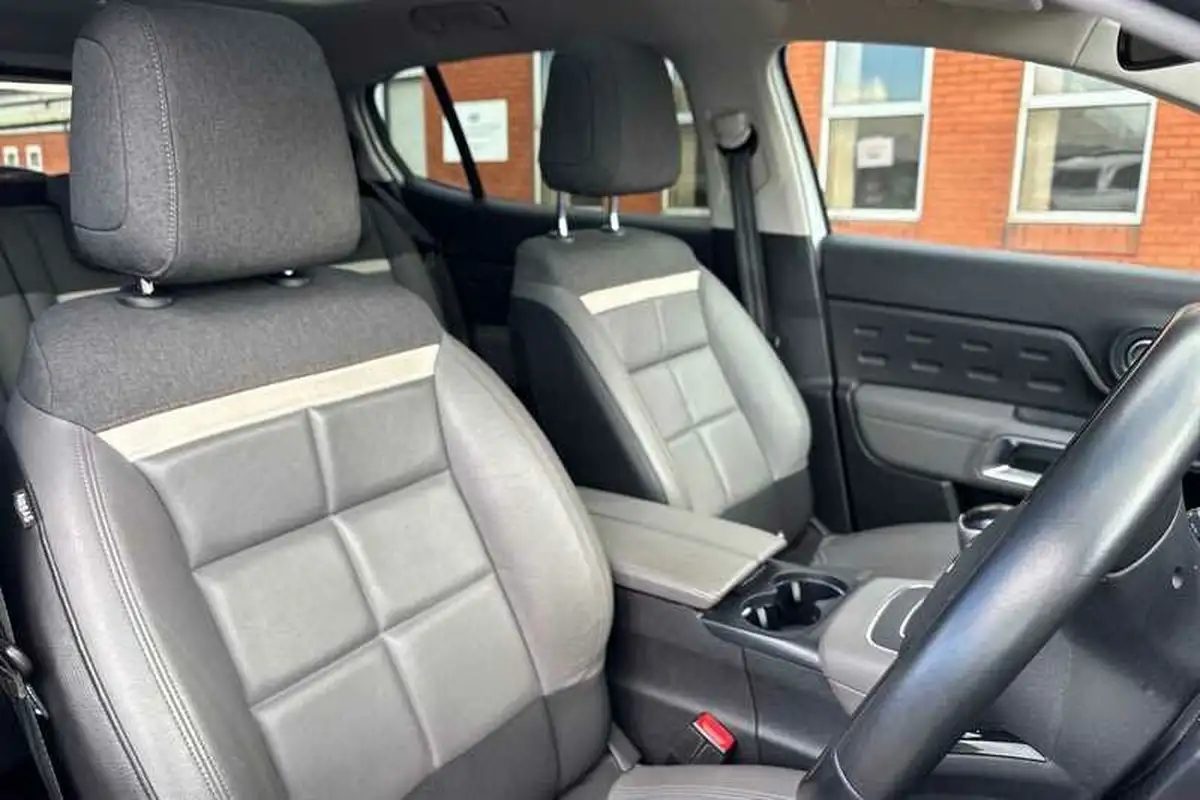 2019-citroen-c5-aircross-12-puretech-flair-plus-big-22