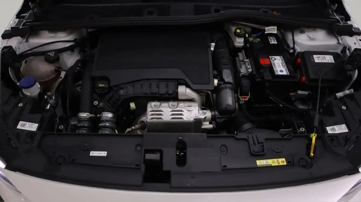2022-vauxhall-corsa-12-turbo-elite-edition-big-18