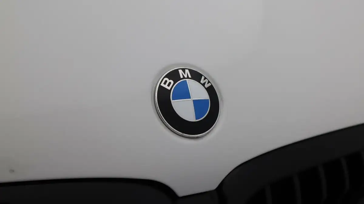 2020-bmw-5-series-big-22
