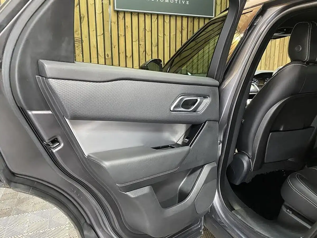2019-land-rover-range-rover-velar-20-d180-r-dynamic-s-big-57