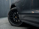 2021-porsche-macan-29-turbo-small-14