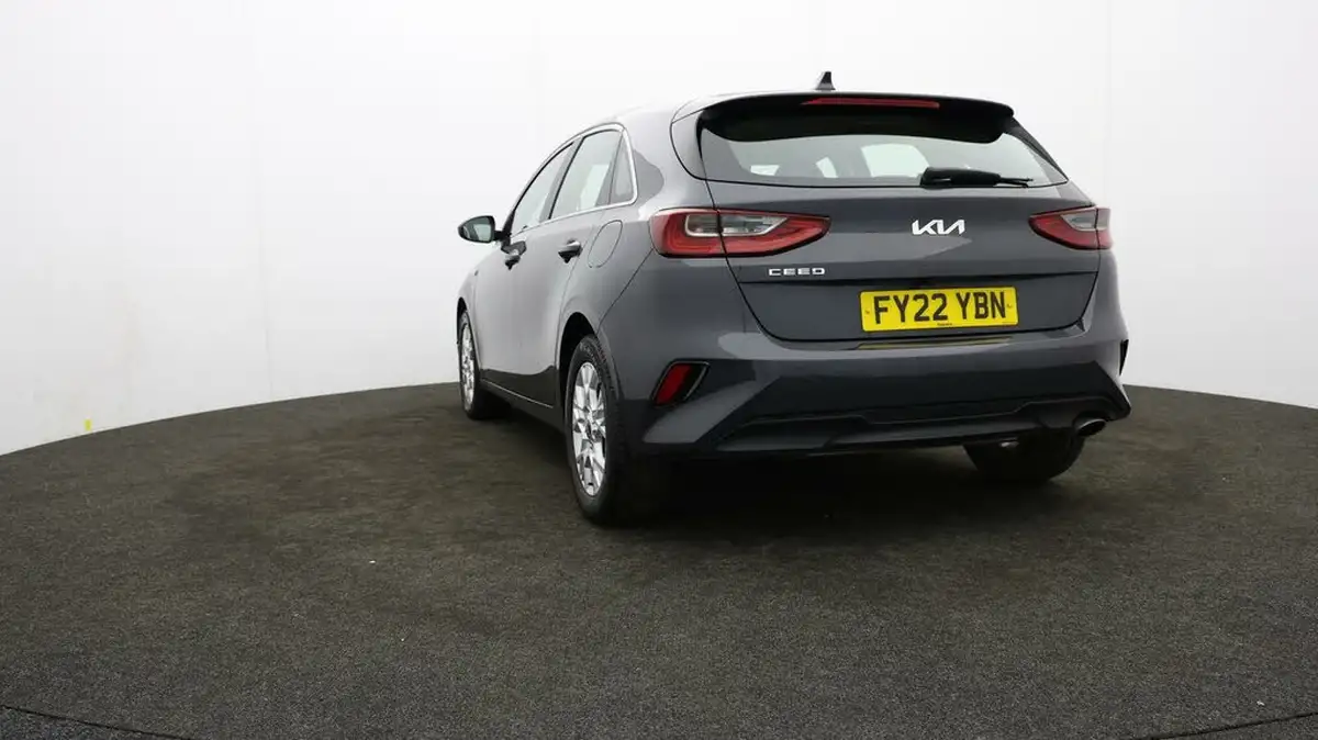 2021-kia-ceed-10-t-gdi-2-hatchback-big-22