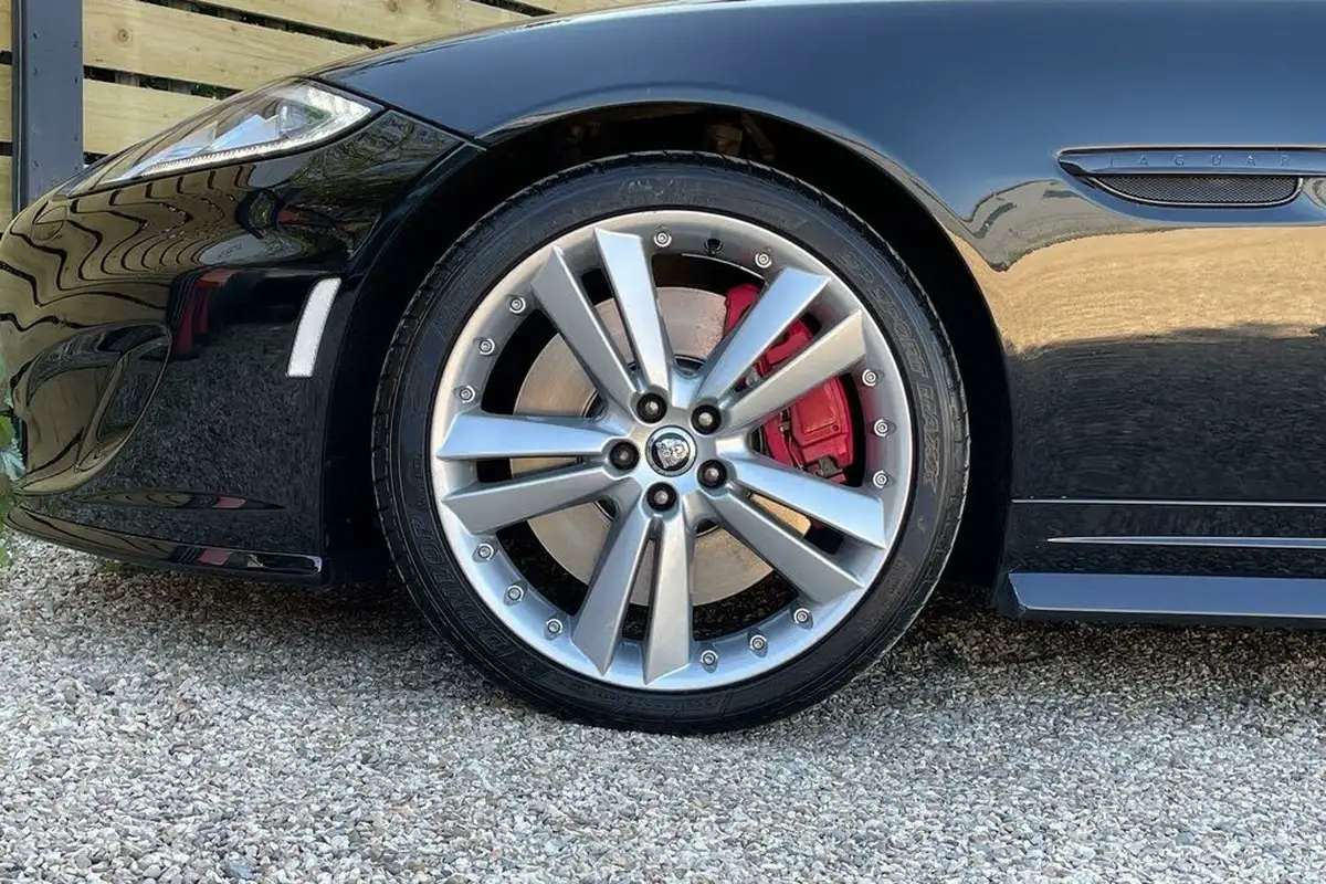 2012-jaguar-xkr-50-sc-coupe-auto-big-12