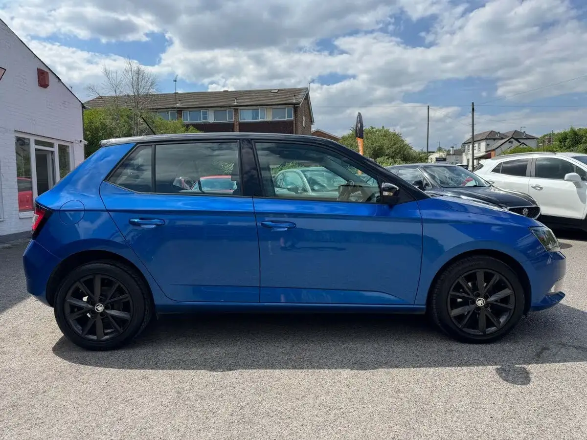 2018-skoda-fabia-10-mpi-colour-edition-big-2