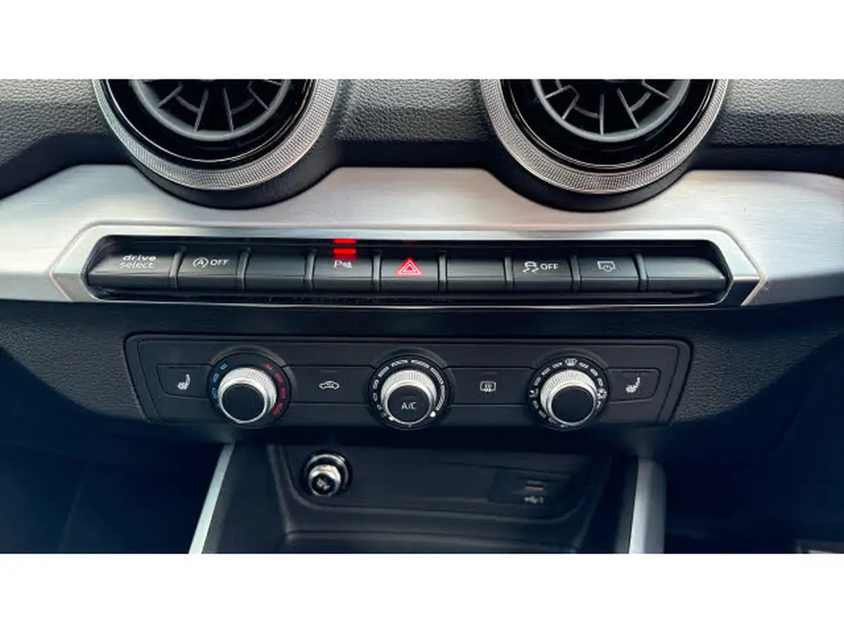 2022-audi-q2-15-35-tfsi-s-line-tronic-big-45