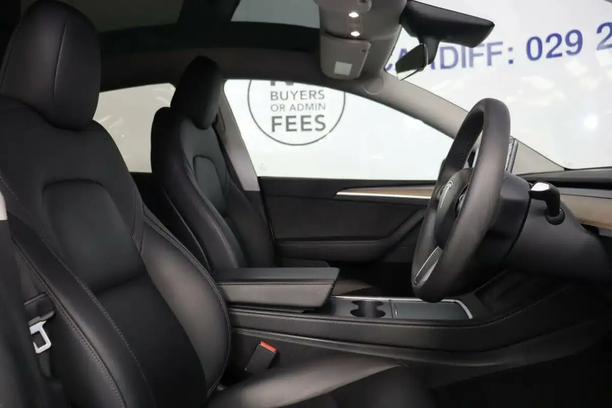 2022-tesla-model-y-e-long-range-big-20