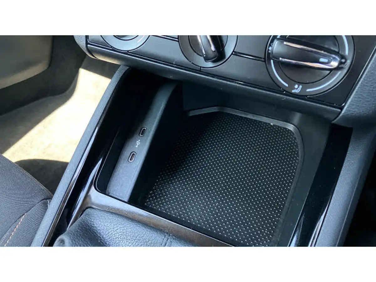2020-skoda-kamiq-10-tsi-se-115ps-big-29