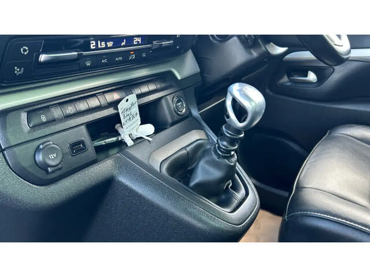2018-peugeot-traveller-20-bluehdi-business-vip-20bluehdi-150ps-standardss-big-12