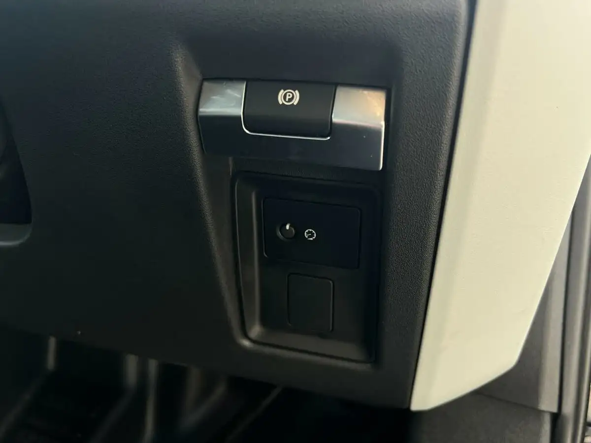 2021-land-rover-90-defender-30-d250-xs-edition-big-61