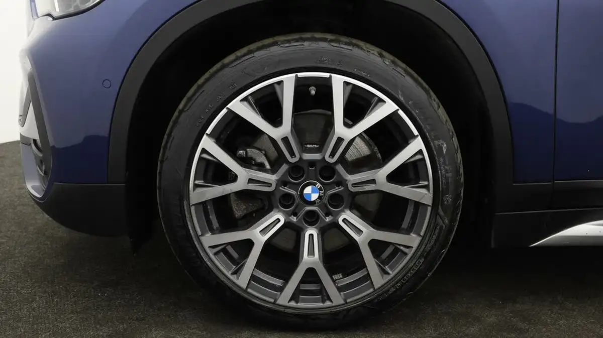 2021-bmw-x1-15-xdrive-25e-phev-xline-big-17
