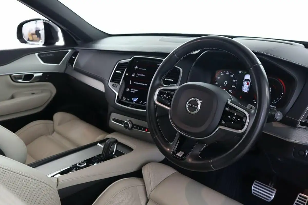 2019-volvo-xc90-20-t8-r-design-pro-390bhp-big-11