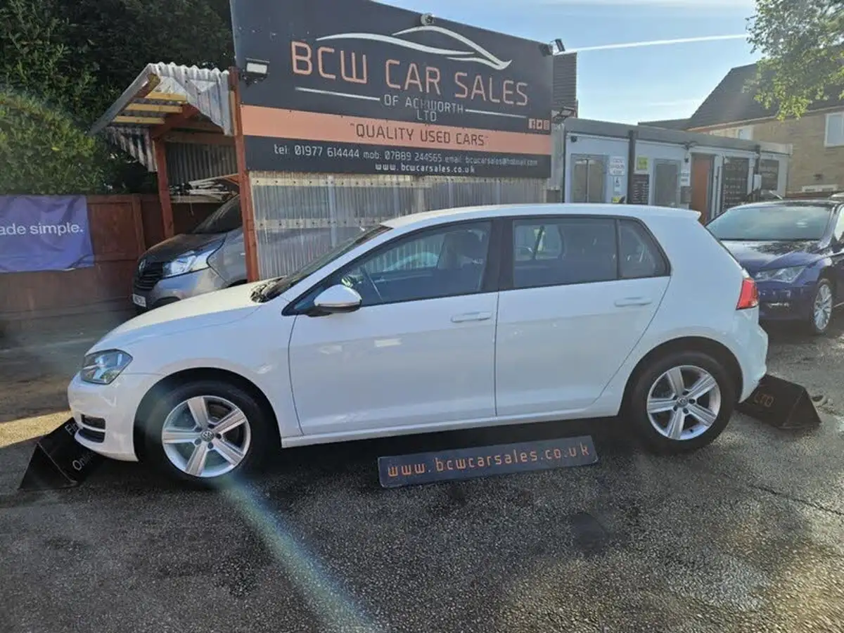 2017-volkswagen-golf-16tdi-match-edition-hatchback-5d-big-8