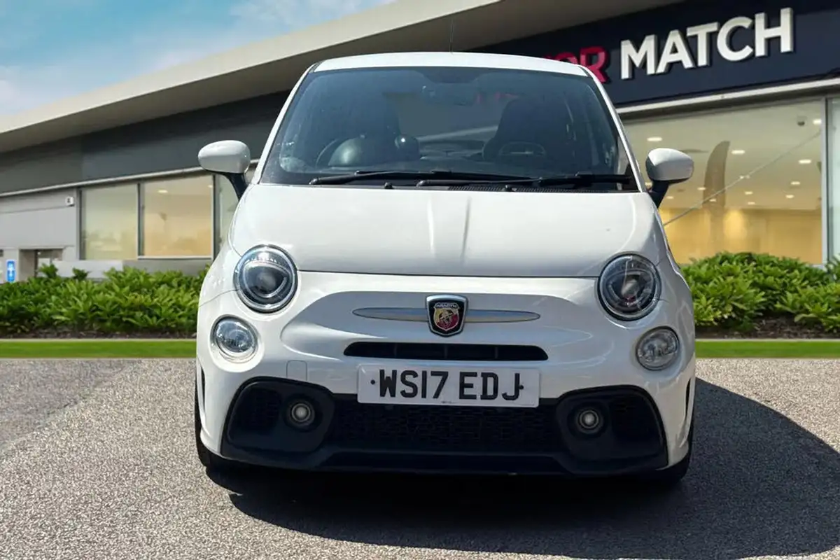 2017-abarth-595-14-tjet-big-5